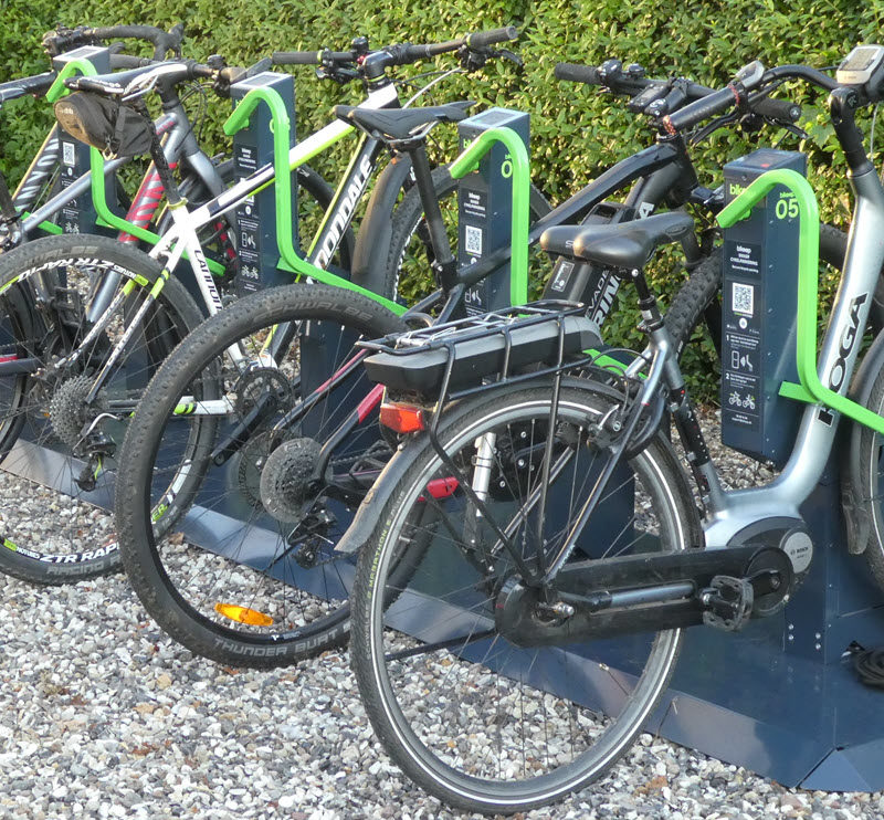 Elcykel,e-MTB, MTB, landevejscykel og city bike i Bikeep station
